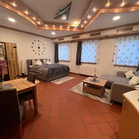 Fleischerei&jausenstation Palucaj Séjour chez l'habitant Krieglach