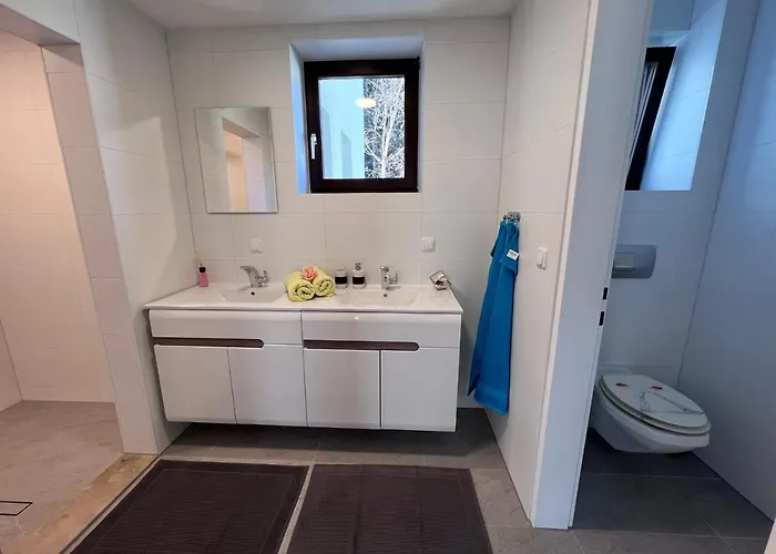 Fleischerei&jausenstation Palucaj 民宿 克里格拉赫